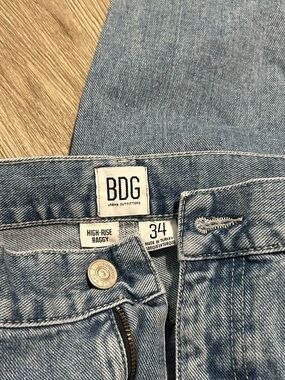 BDG High-Rise Baggy Jeans - Light Blue 34